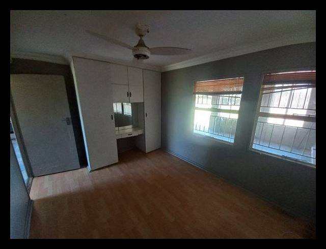 2 BEDROOM HOUSE FOR SALE IN VAAL MARINA